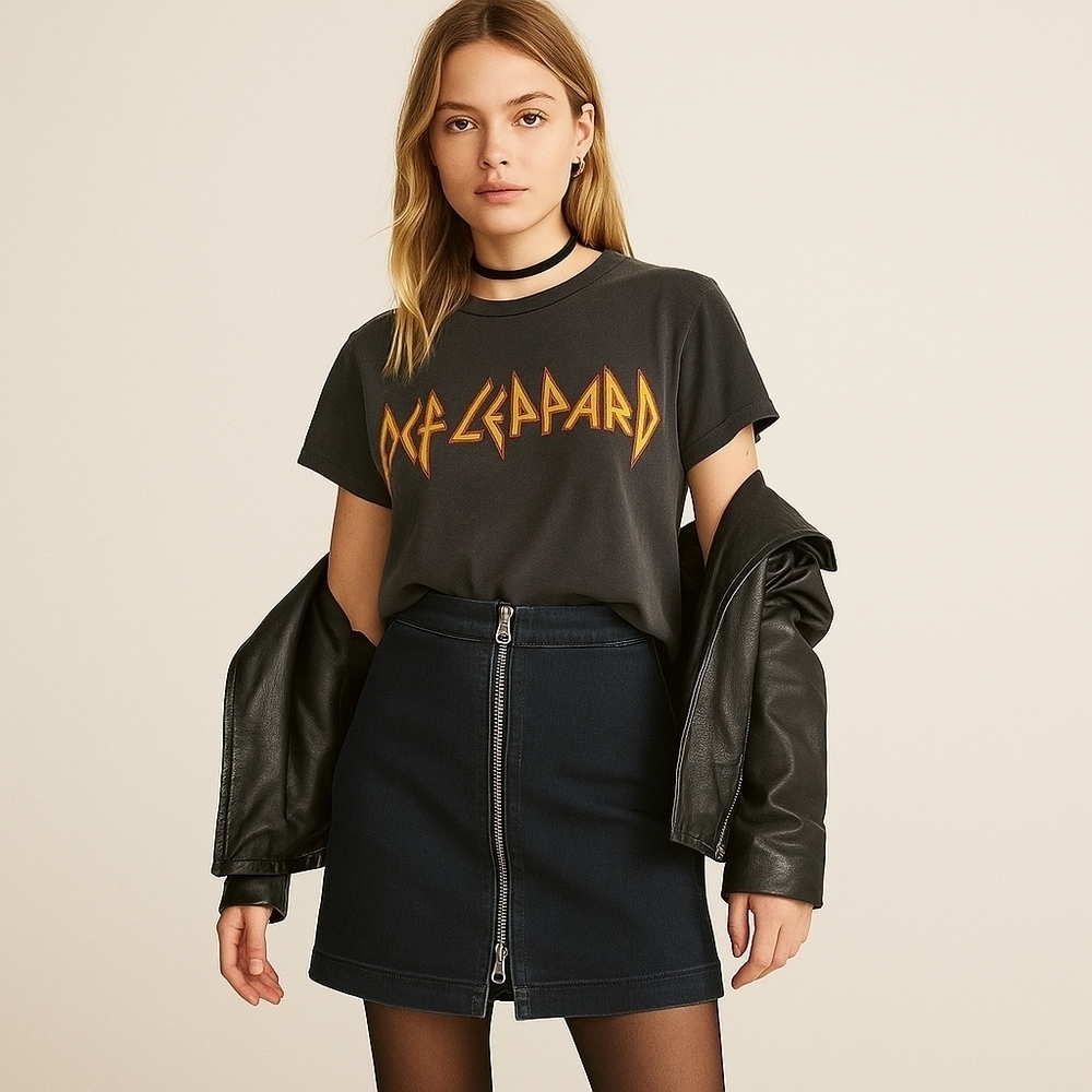 Free People Dark Wash Front-Zip Denim Mini Skirt – Size 2 - NWT